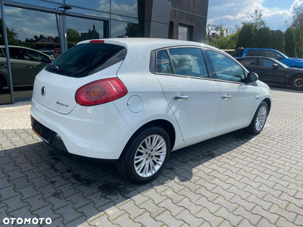 Fiat Bravo 1.4 T-JET 16V Dynamic - 4