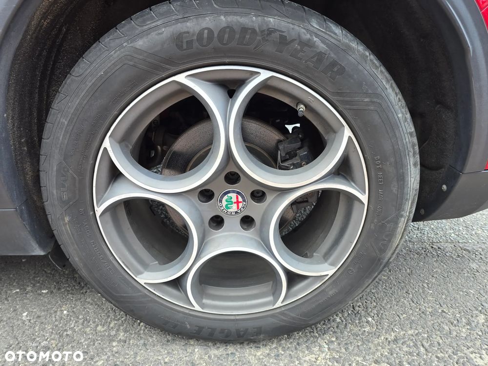 Alfa Romeo Stelvio 2.0 Turbo Sprint Q4 - 6