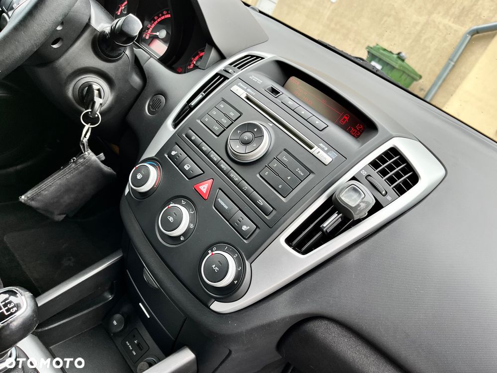 Kia Ceed 1.4 CVVT Attract - 16
