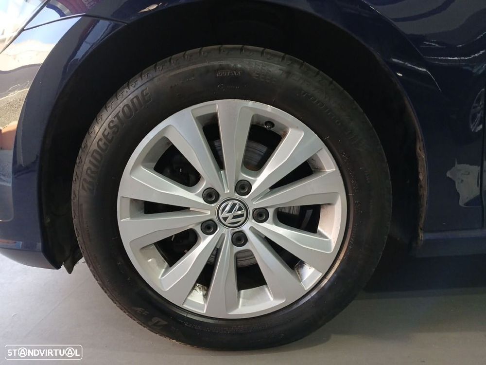 VW Golf 1.6 TDI Stream - 24