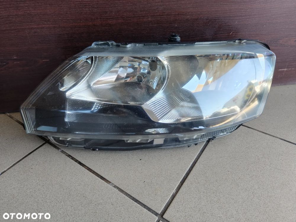 SKODA Rapid REFLEKTOR lewy EUROPA