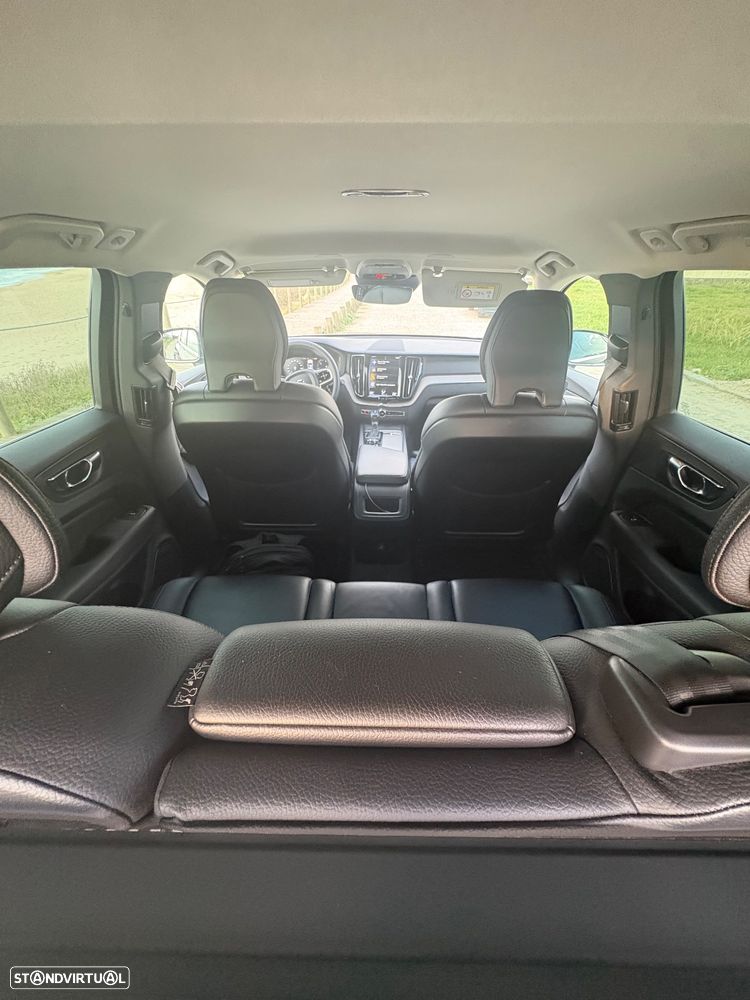 Volvo XC 60 2.0 D4 Inscription AWD Geartronic - 8