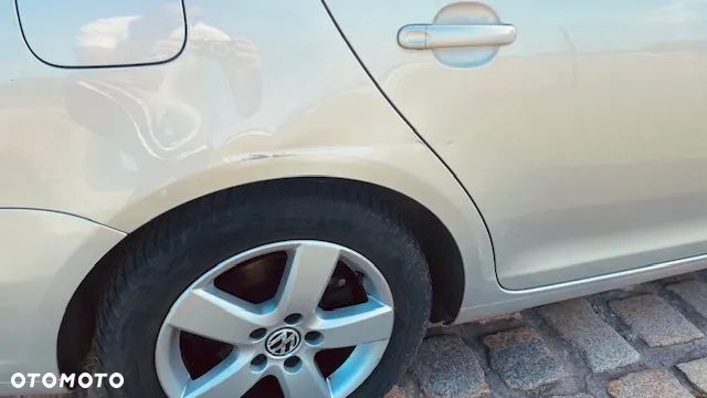 Volkswagen Golf VI 1.6 TDI Comfortline - 4