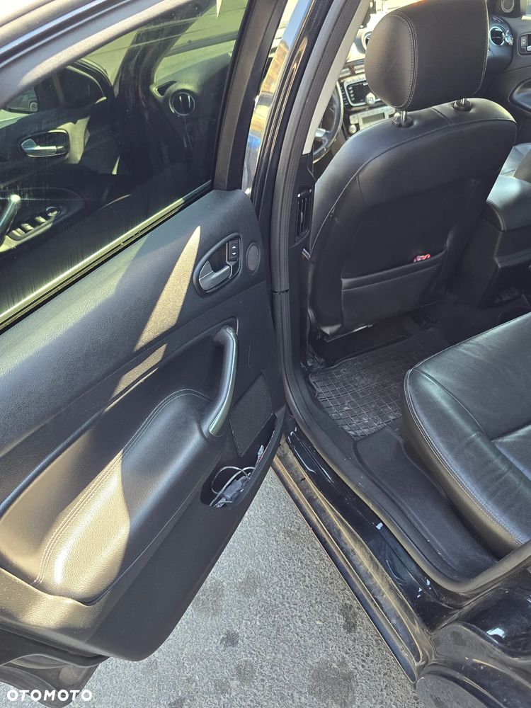 Ford Mondeo 1.8 TDCi Gold X - 37