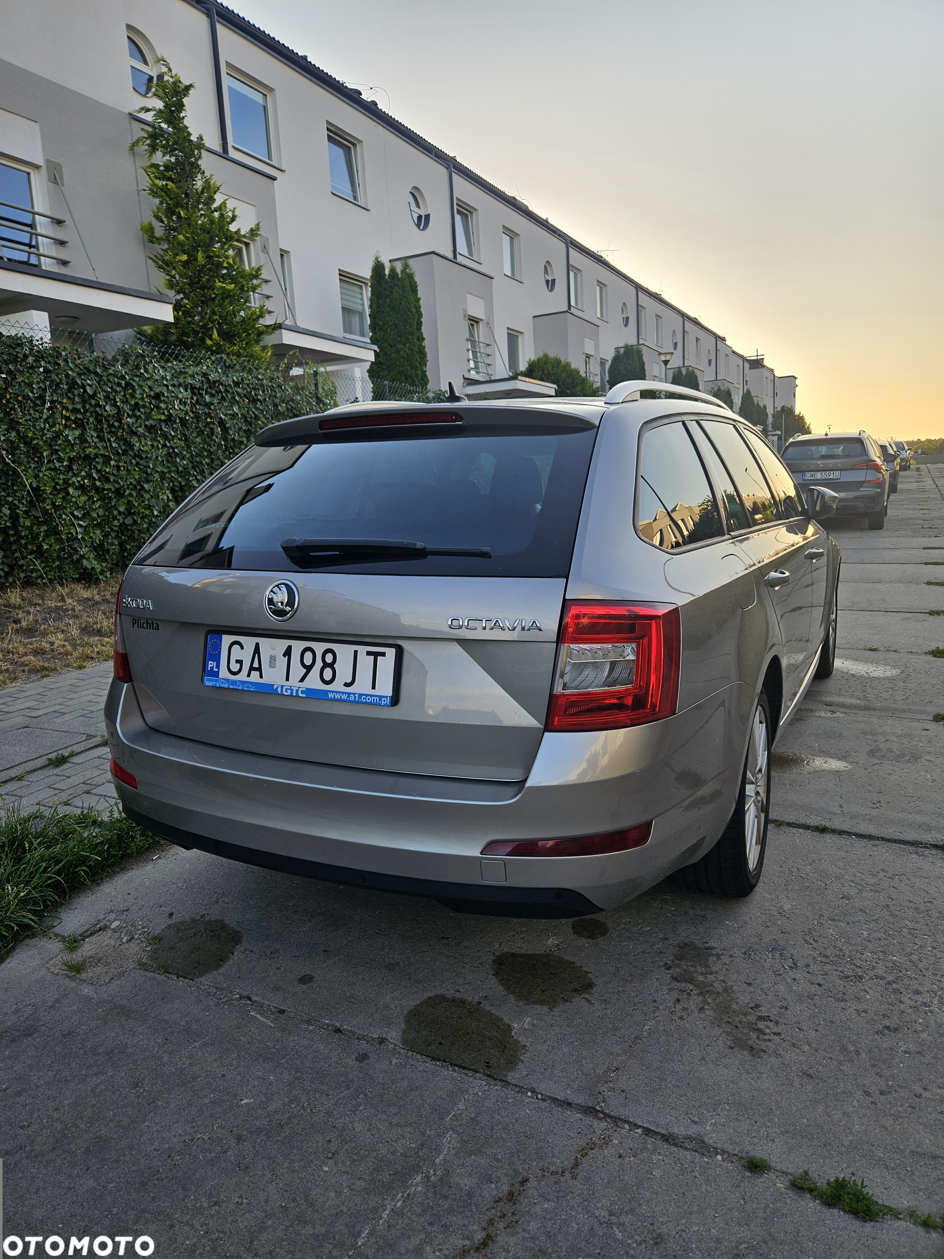 Skoda Octavia 2.0 TDI Style - 8