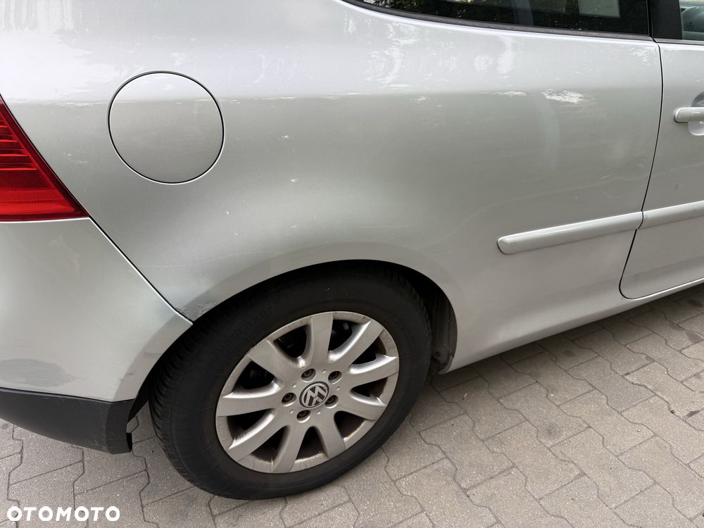 Volkswagen Golf - 5