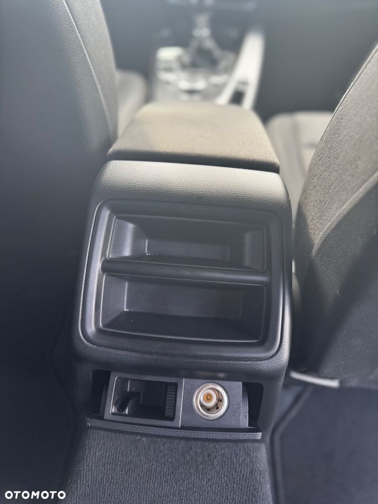 Audi A4 Avant 2.0 TDI - 9