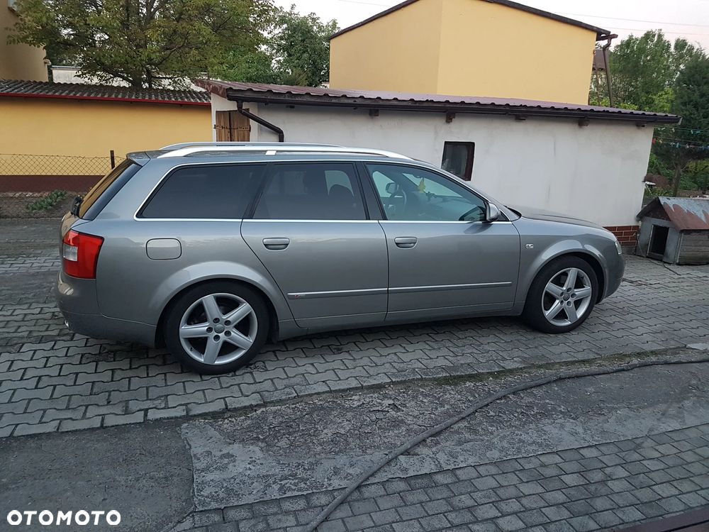 Audi A4 Avant 2004 photo 3
