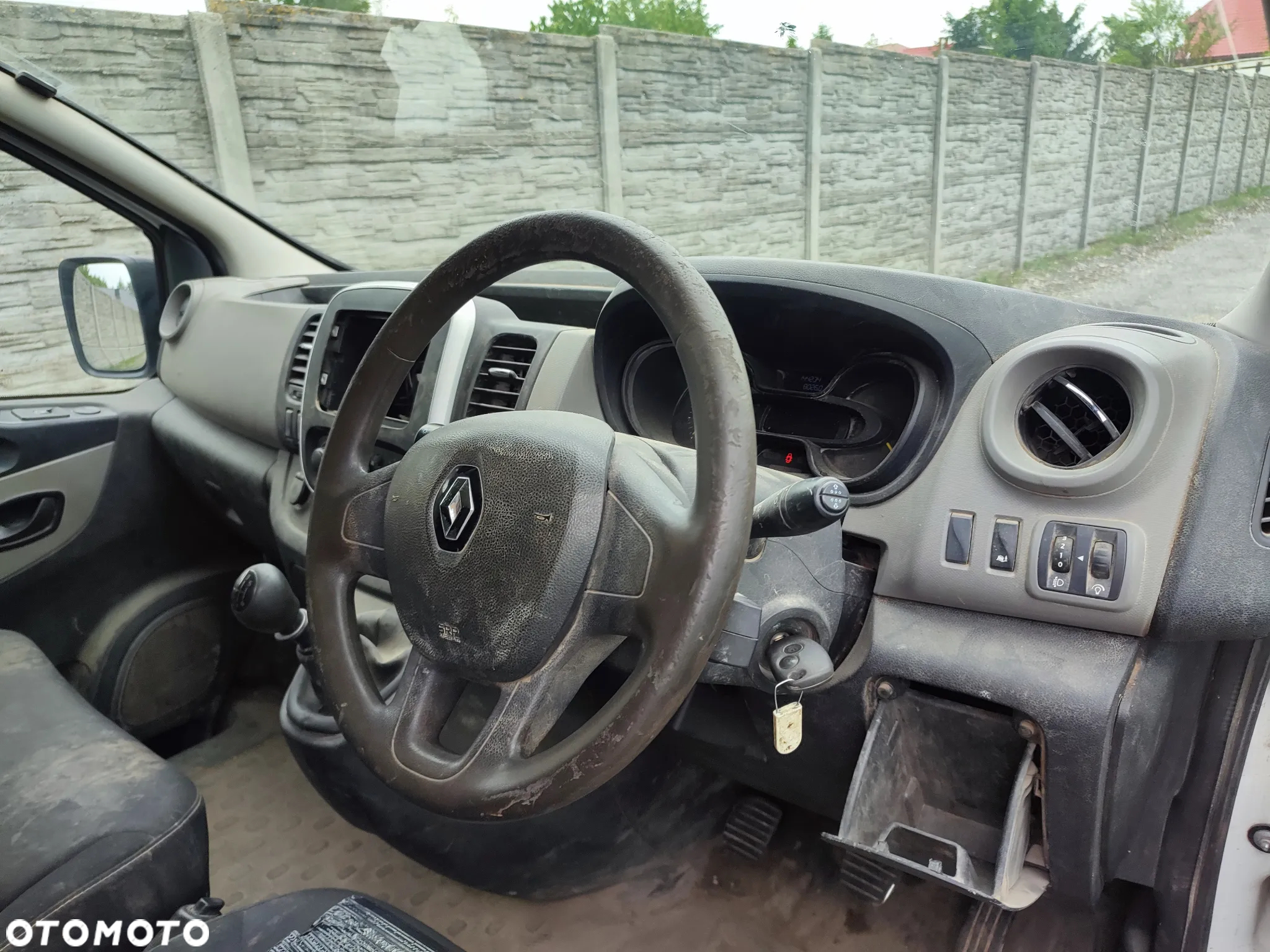 Renault Trafic - 9