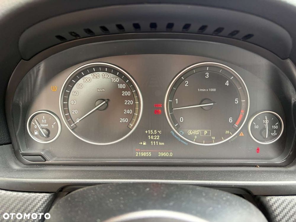 BMW Seria 5 530d xDrive Sport-Aut - 9