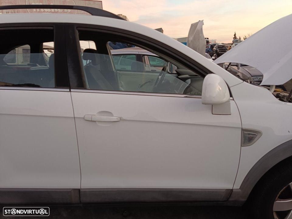 PORTA FRENTE DIREITA CHEVROLET CAPTIVA - 1