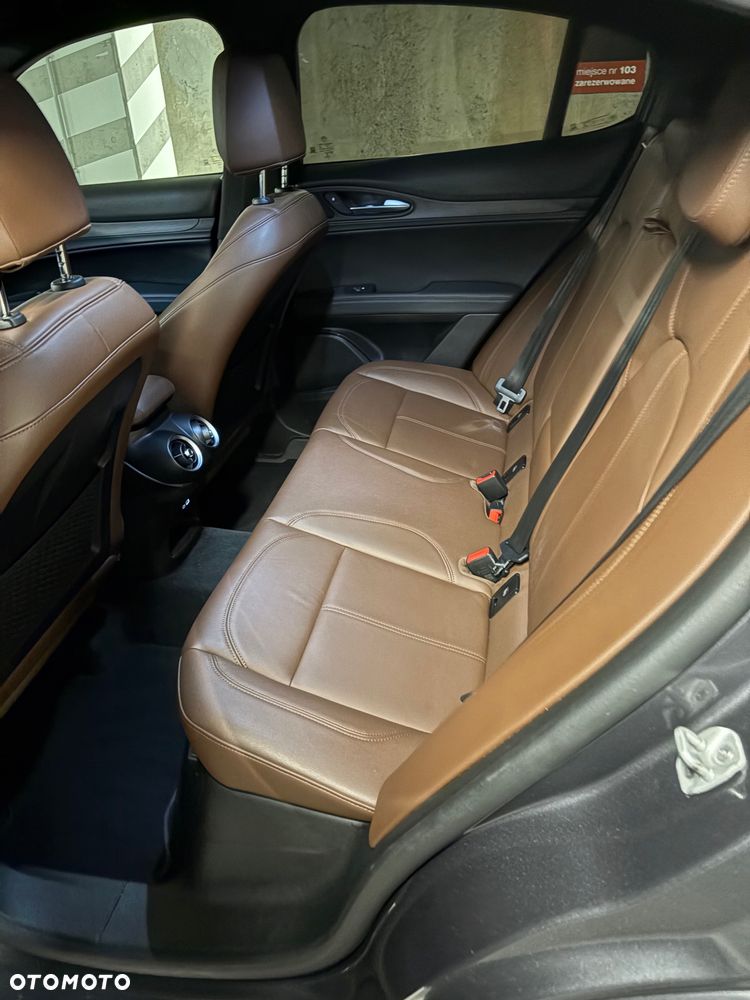 Alfa Romeo Stelvio 2.0 Turbo TI Q4 - 7
