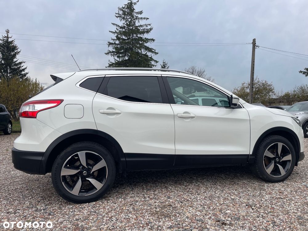 Nissan Qashqai 1.2 DIG-T N-Connecta - 6