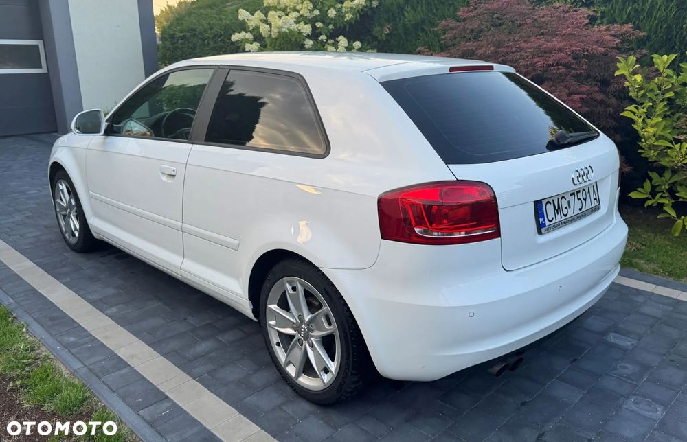 Audi A3 3-drzwiowe 1.4T FSI Ambiente - 4