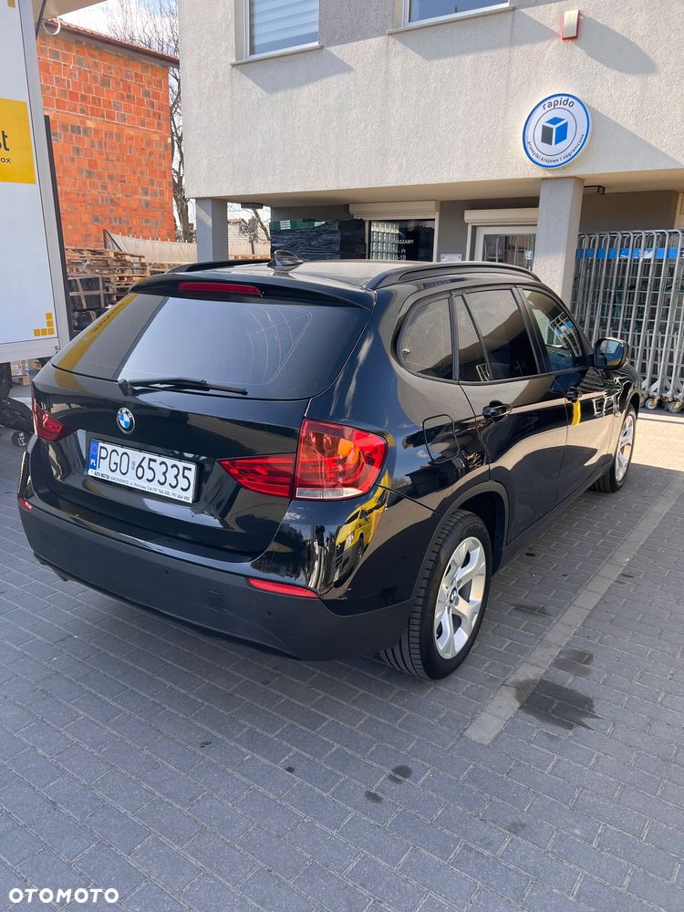 BMW X1 xDrive18d xLine - 13