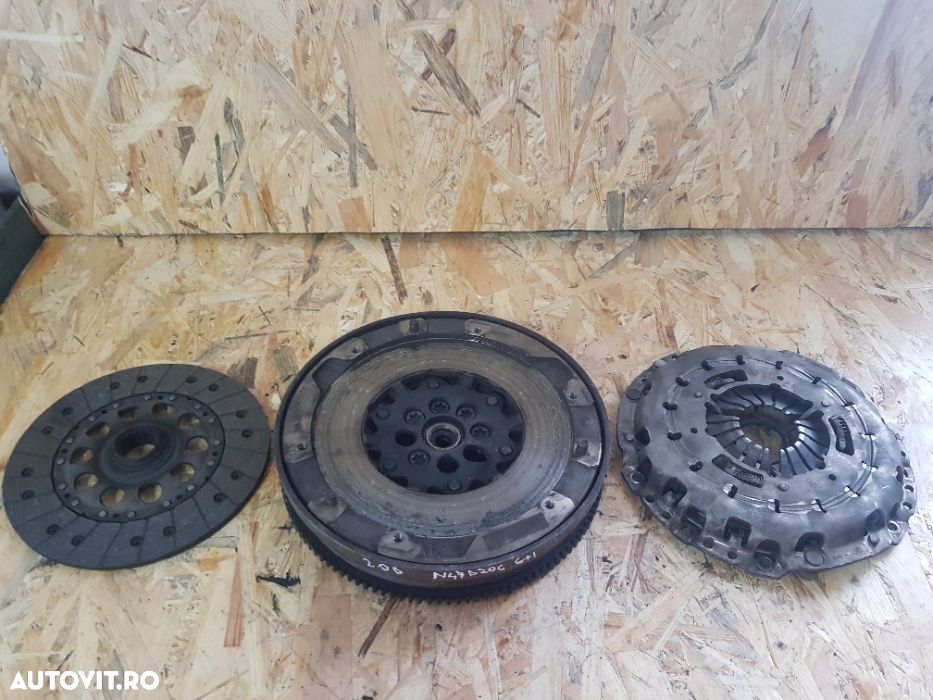 Kit Ambreiaj Volanta Masa Dubla Bmw 2.0 D 6+1 E90 E91 F30 F31 F25 F26 - 1