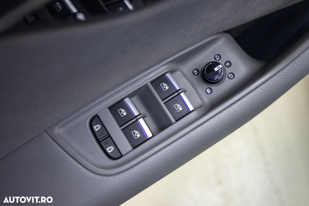 Audi Q8 3.0 50 TDI quattro Tiptronic MHEV - 34
