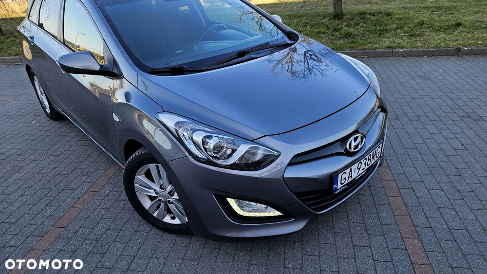 Hyundai i30 1.6 GDI BlueDrive Classic + - 9