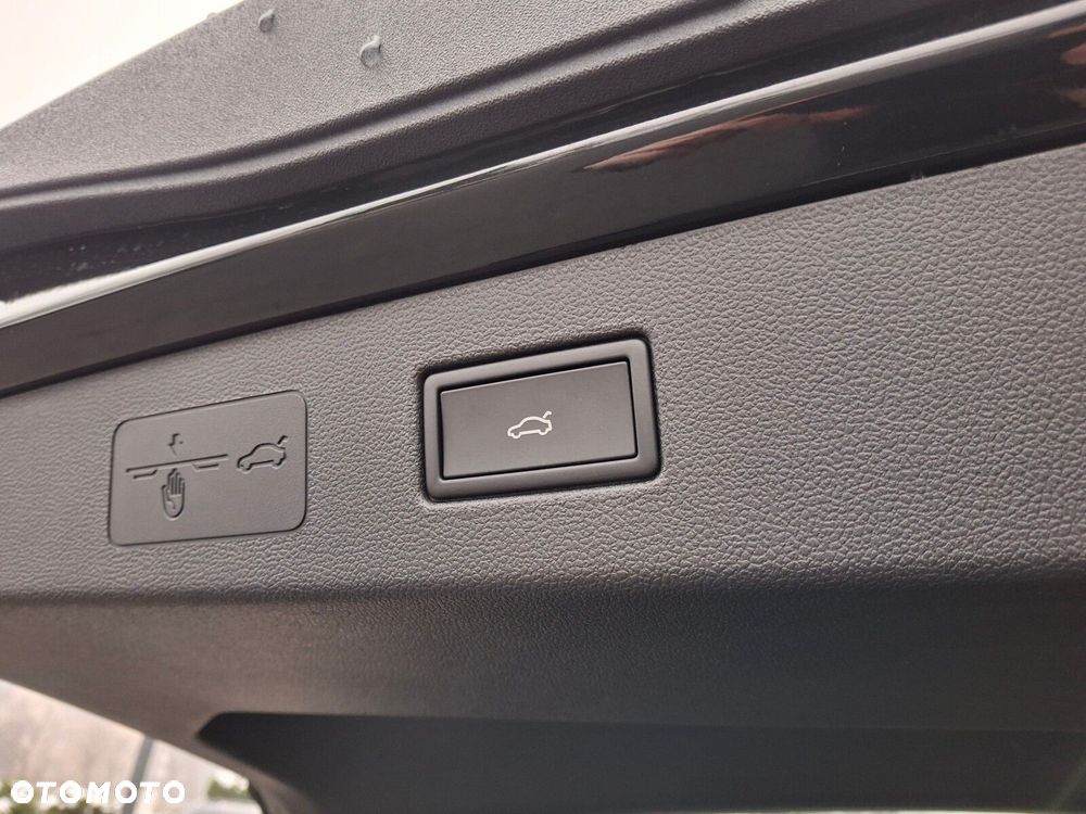 Volkswagen T-Roc 1.5 TSI R-Line DSG - 35