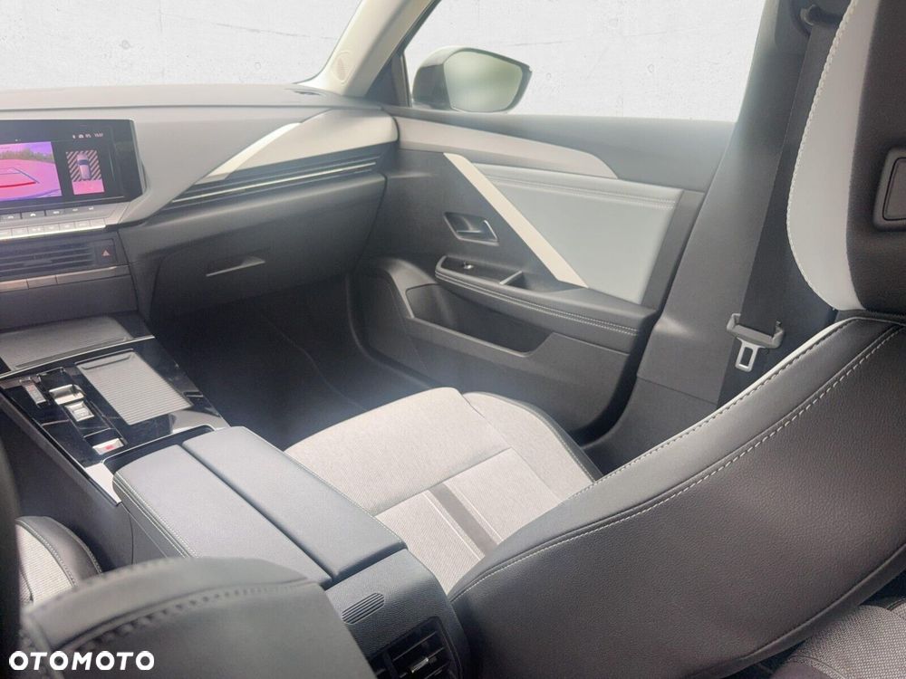 Opel Astra 1.2 T Elegance S&S - 15