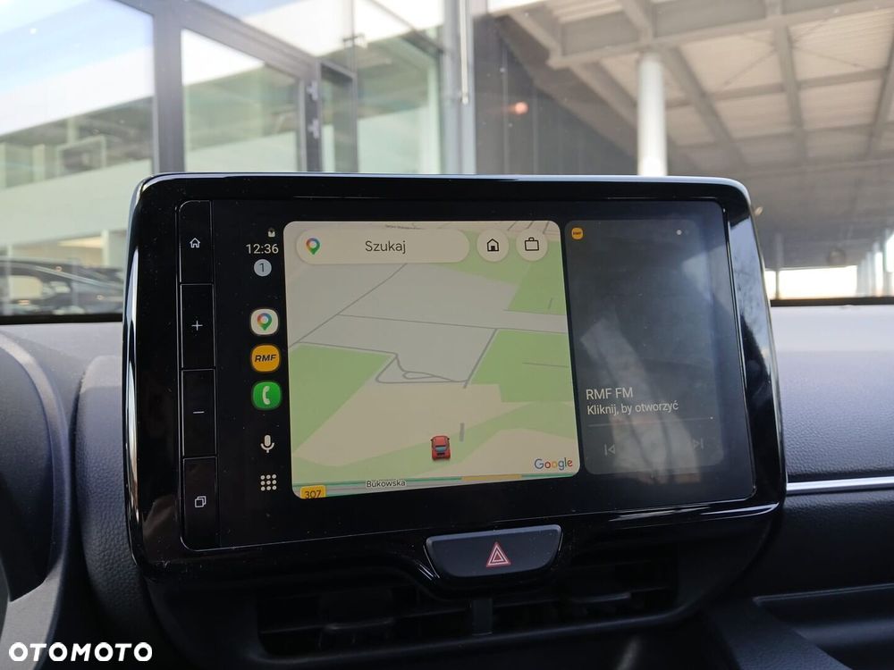 Toyota Yaris Hybrid 1.5 Style - 16