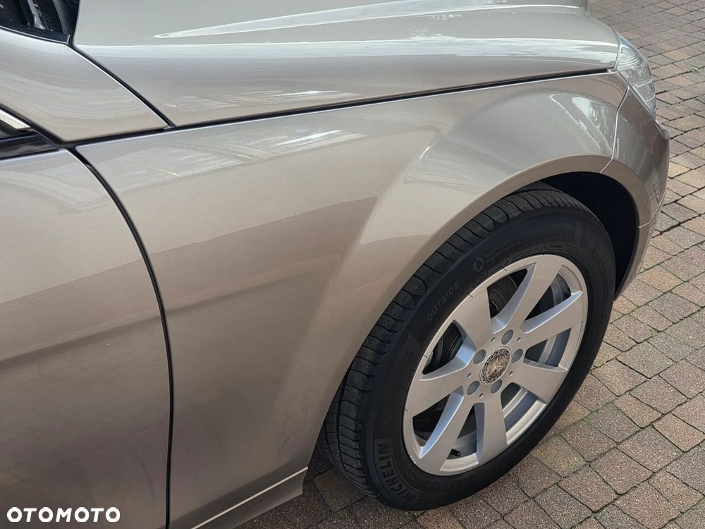 Mercedes-Benz Klasa C 200 (BlueEFFICIENCY) 7G-TRONIC Elegance - 17