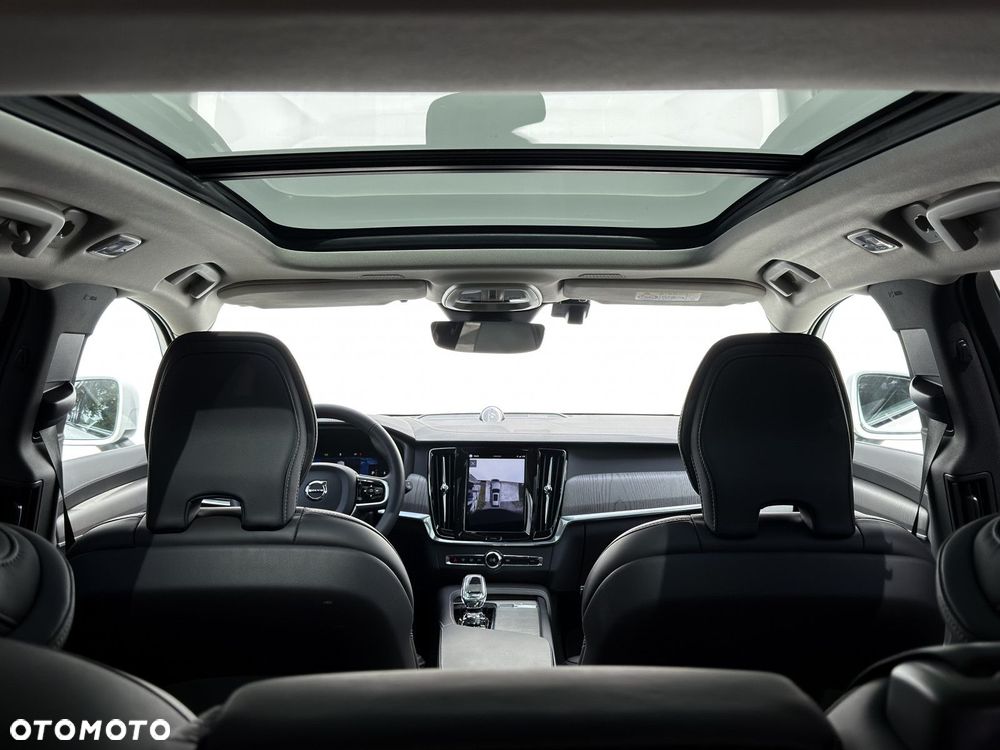 Volvo V90 Cross Country - 15