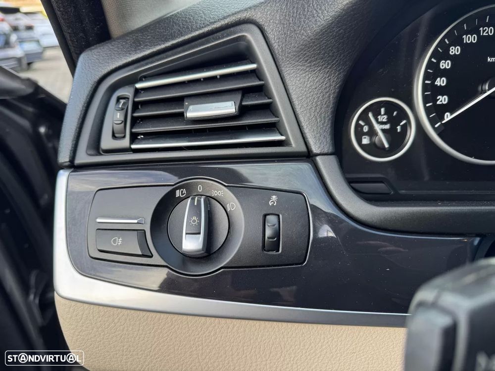 BMW 518 d Line Luxury - 30