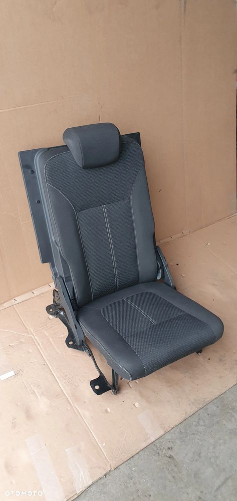 Fotel siedzenie lewy tył tylny 2 rząd Opel Zafira C - 2
