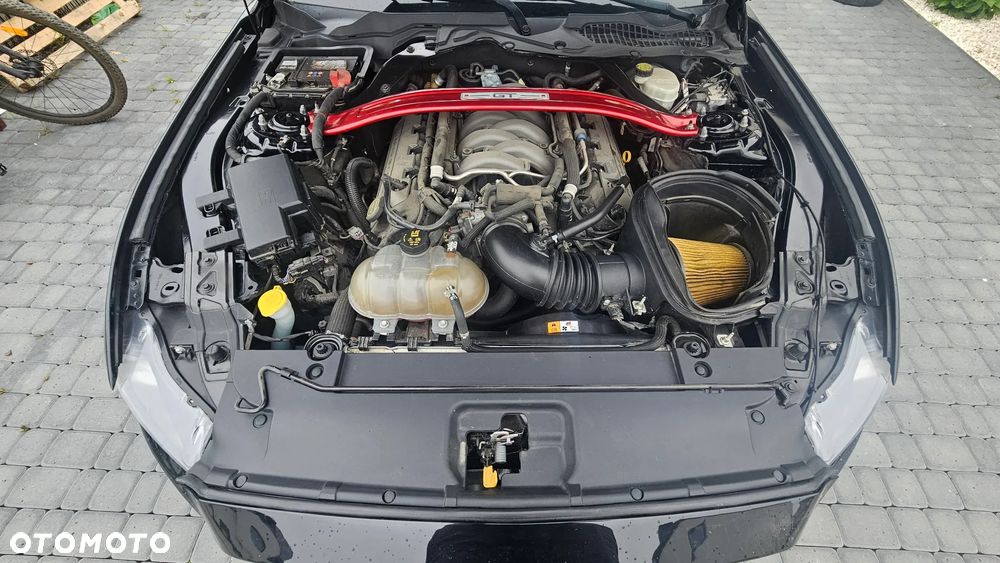 Ford Mustang 5.0 V8 GT - 10