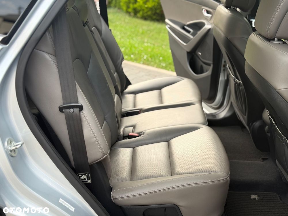 Hyundai Santa Fe - 23