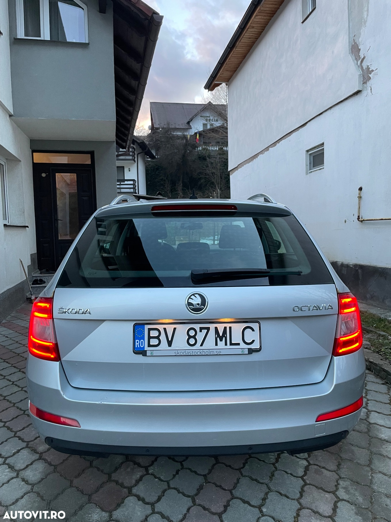 Skoda Octavia 2.0 TDI DSG Style - 6