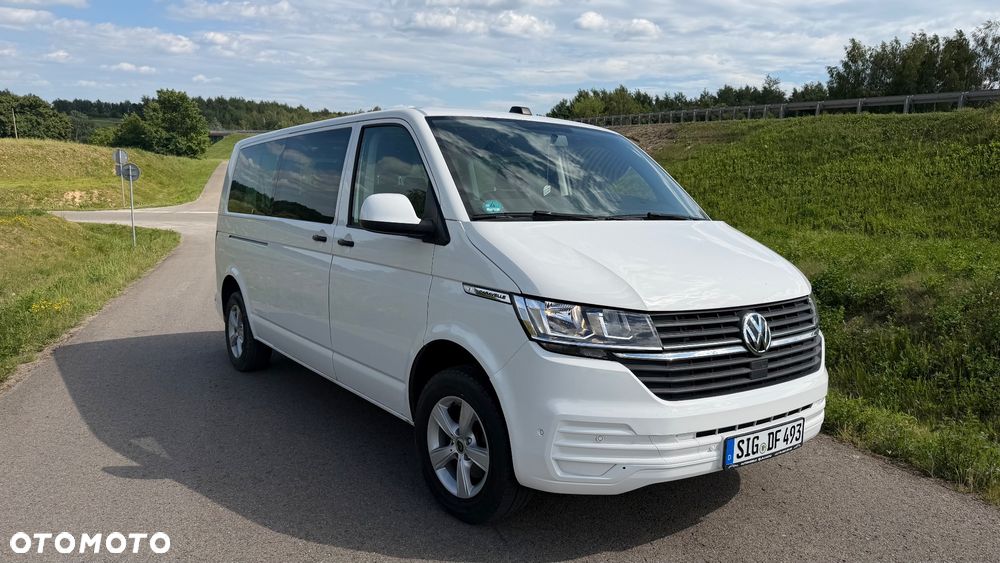 Volkswagen Caravelle - 1