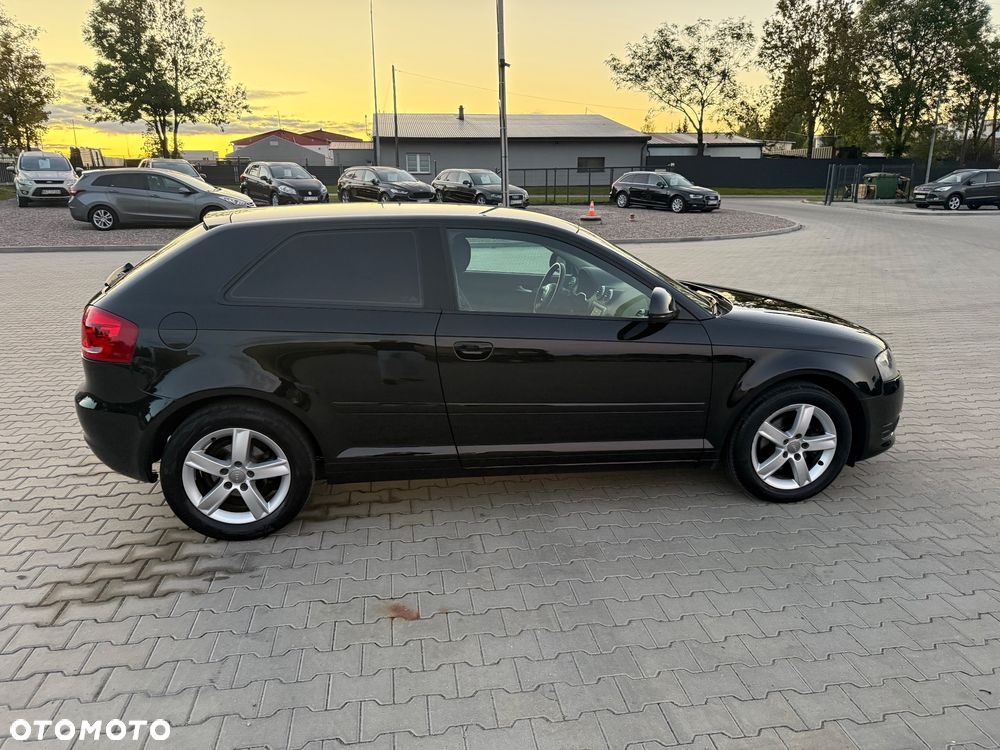Audi A3 Sportback 1.6 TDI Attraction - 8