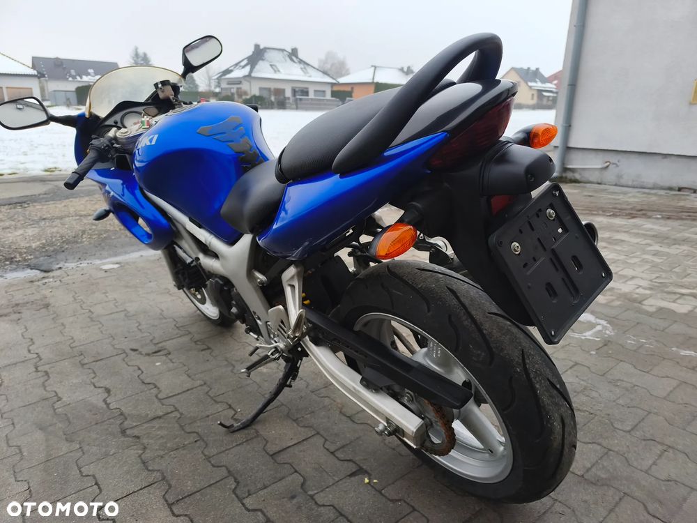 Suzuki SV - 6