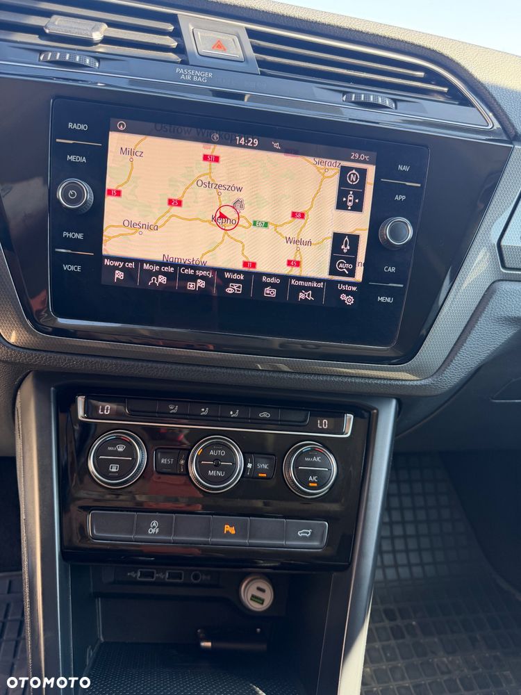 Volkswagen Touran 2019 photo 3