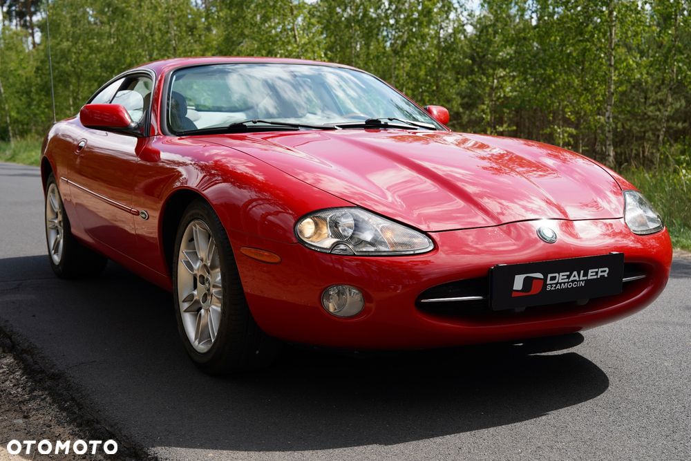 Jaguar XK8 - 12