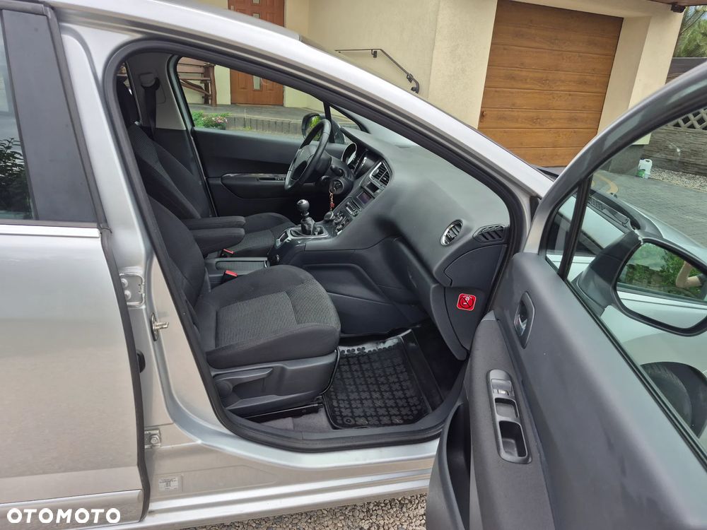 Peugeot 5008 HDI FAP 150 Family Plus - 8