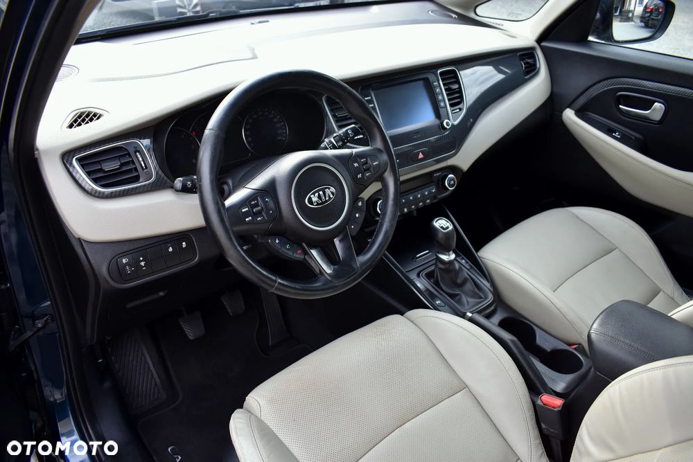 Kia Carens 1.7 CRDi 141 ISG Vision - 25