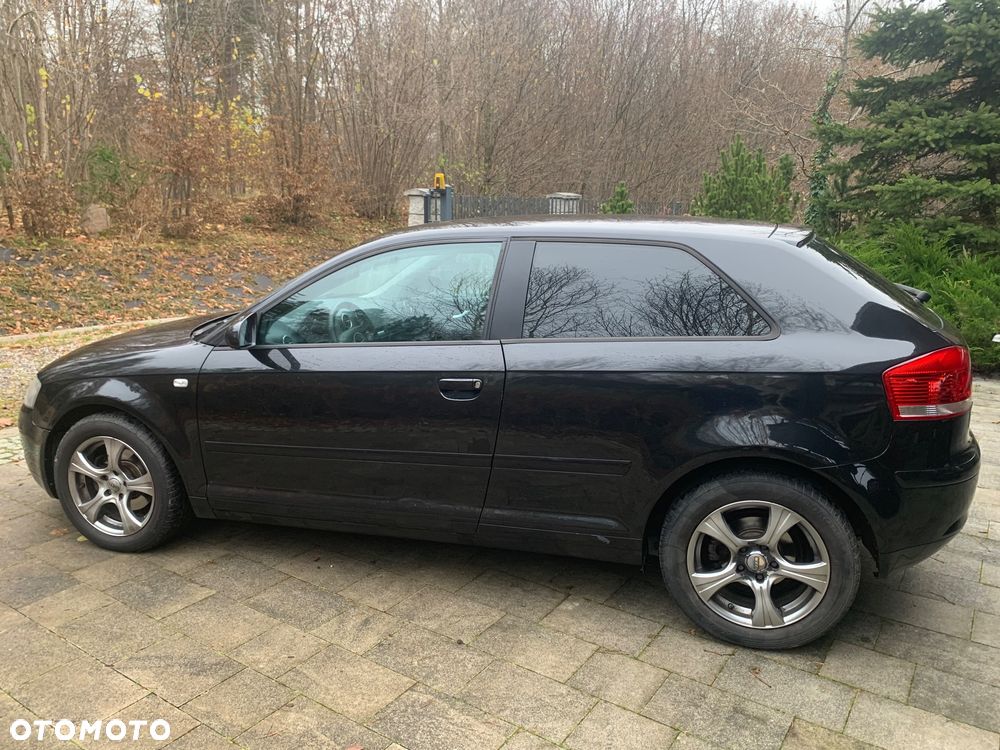 Audi A3 3-drzwiowe 1.6 Ambiente - 10