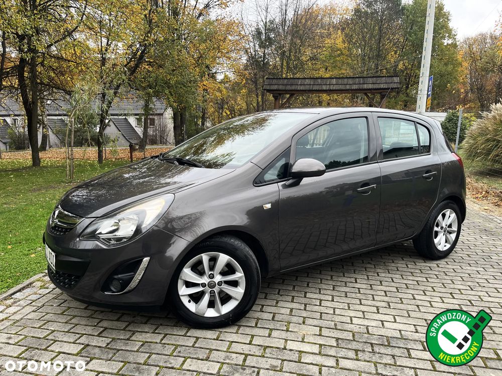 Opel Corsa 1.2 16V Cosmo - 1
