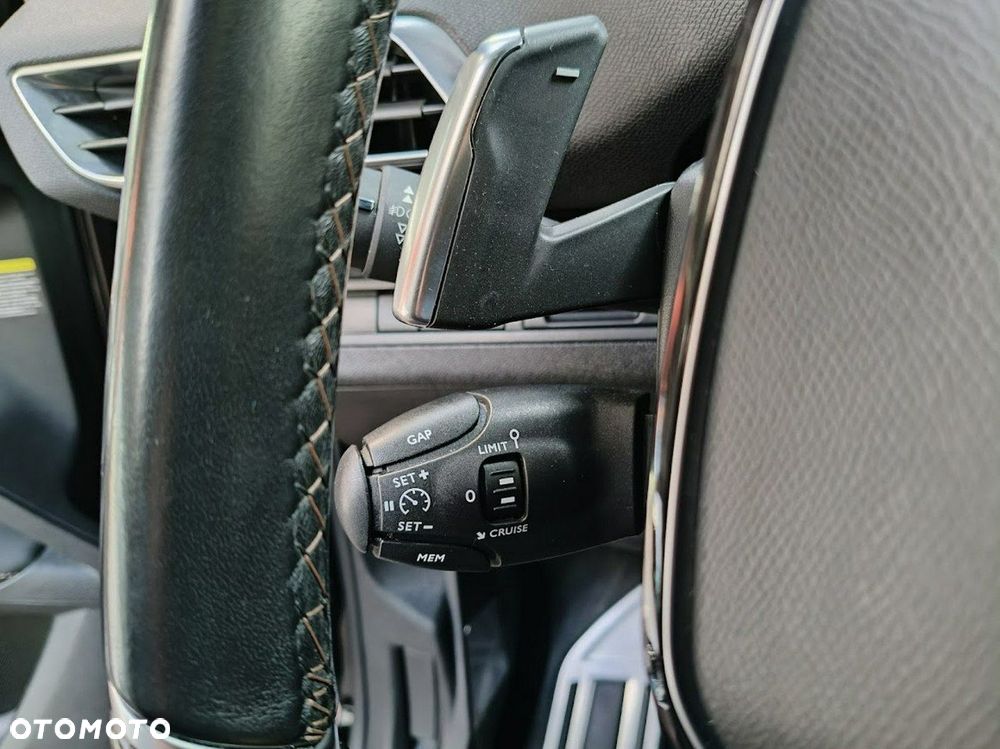 Peugeot 3008 BlueHDi 180 Stop & Start EAT8 GT - 28