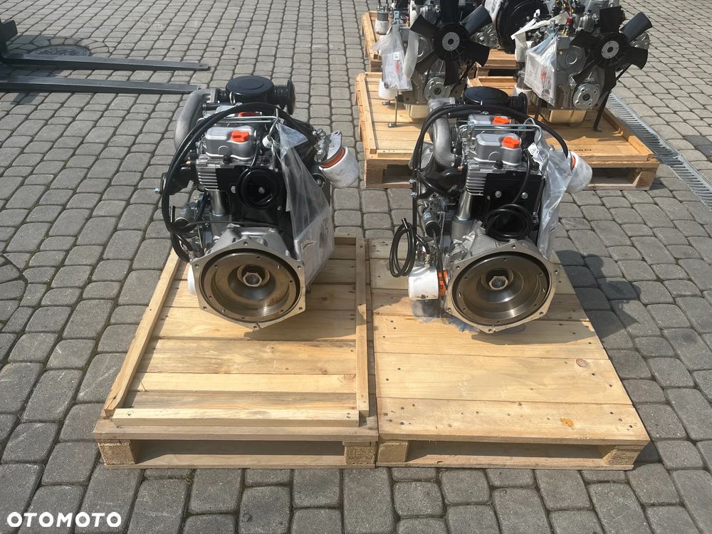 SILNIK Lombardini 12LD477/2B1 12LD477-2 12 LD 477 7722netto - 7