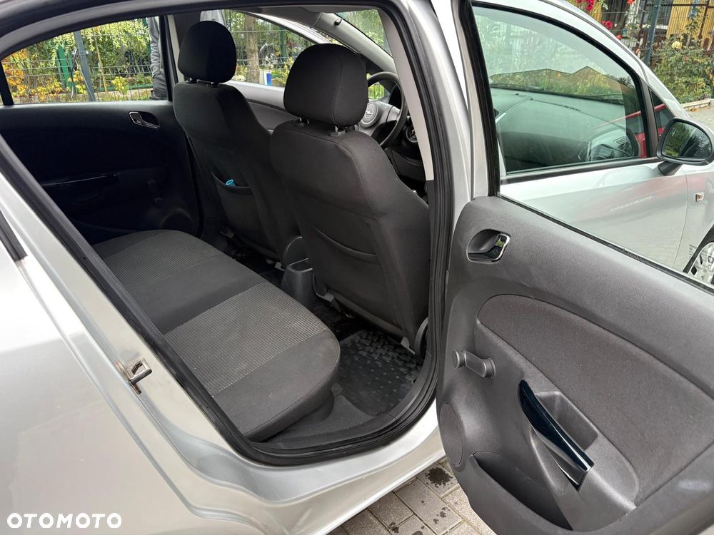 Opel Corsa - 16