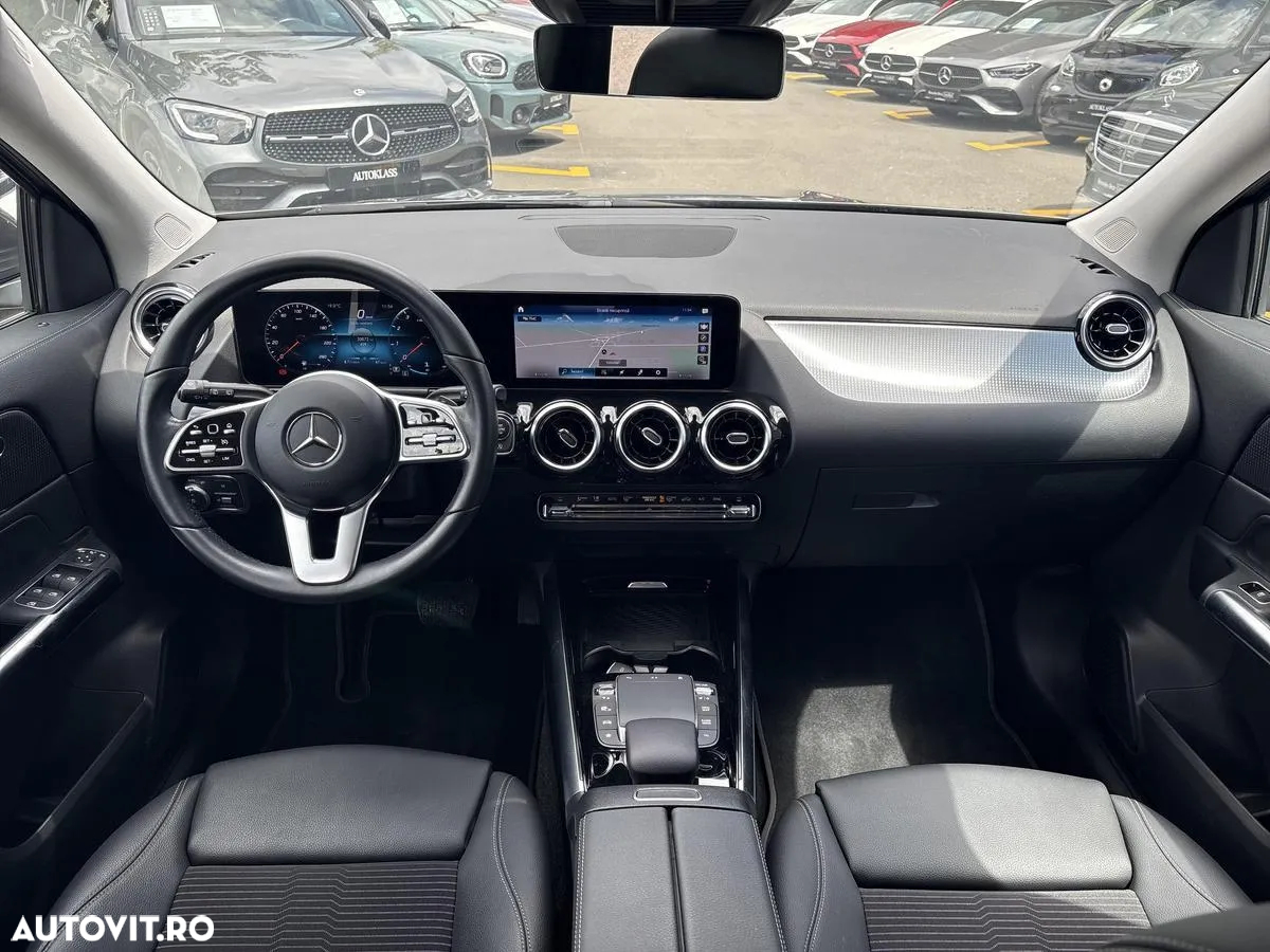 Mercedes-Benz GLA 200 4Matic 8G-DCT - 11