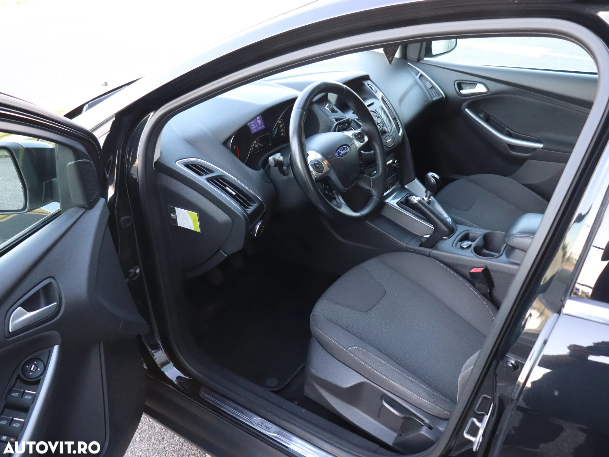 Ford Focus 1.6 TDCi ECOnetic 88g Start-Stopp-System Titanium - 3