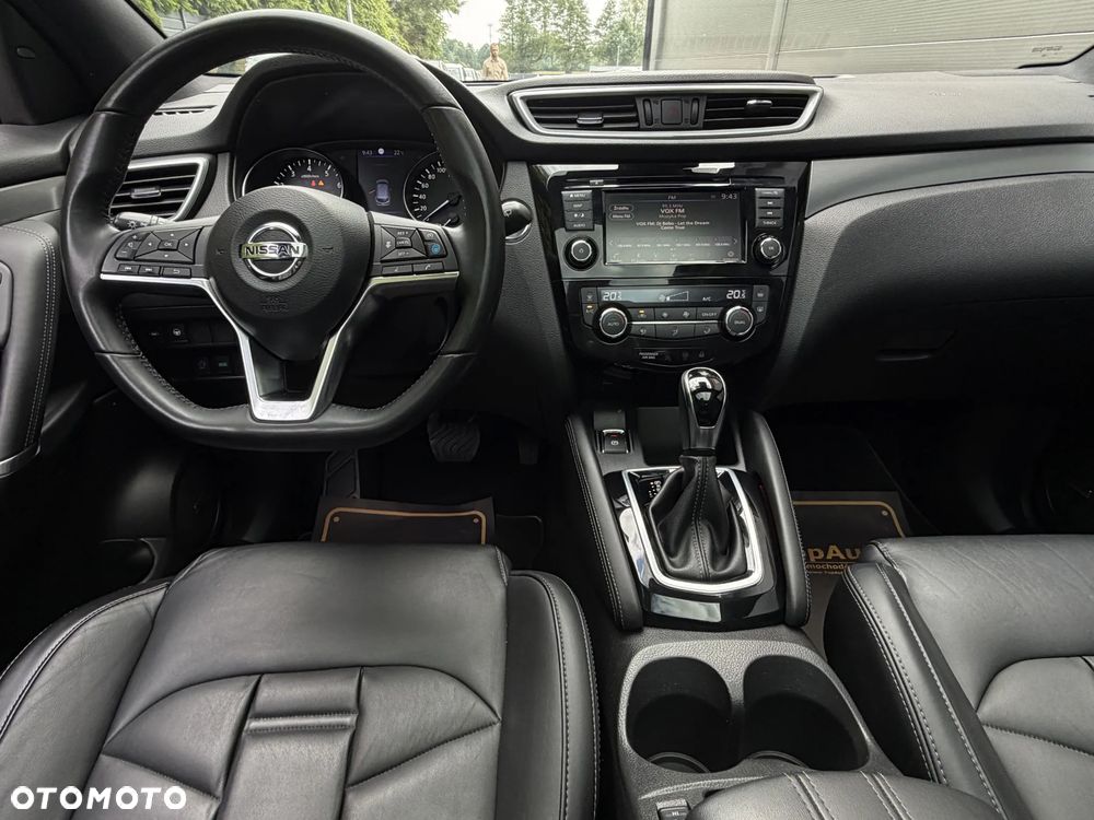 Nissan Qashqai 1.3 DIG-T DCT TEKNA+ - 25