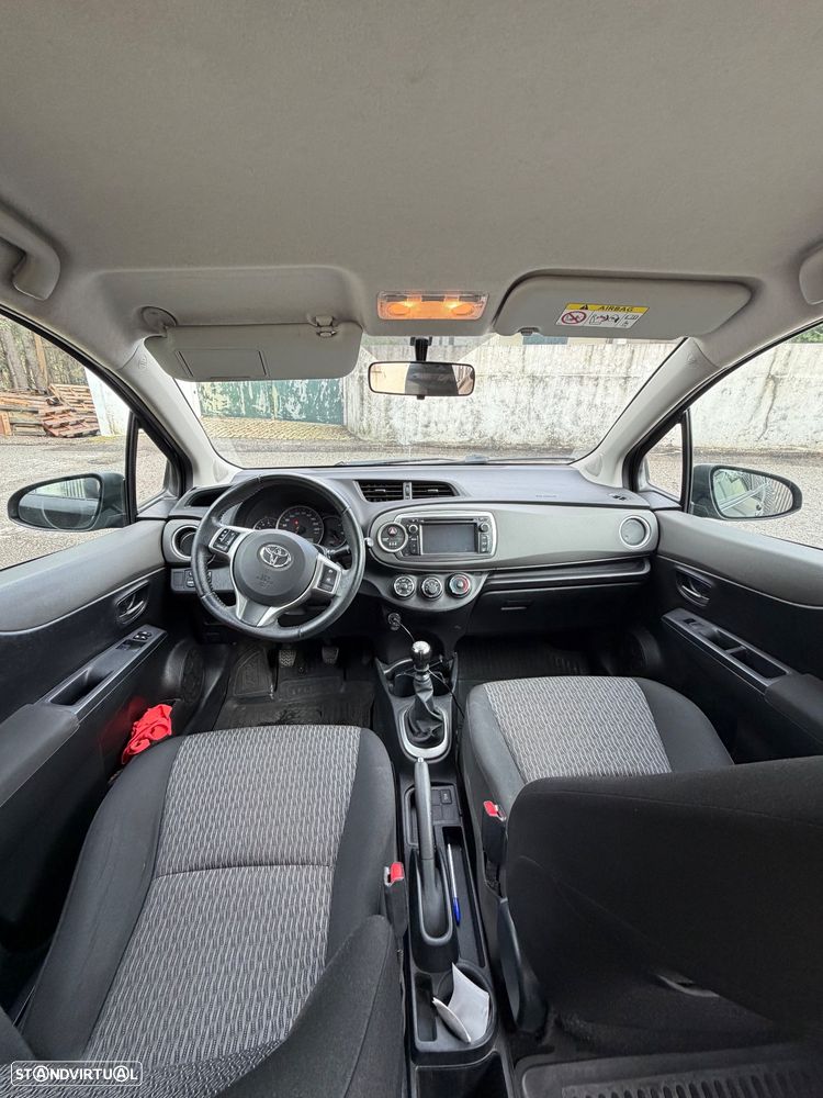 Toyota Yaris 1.4 D-4D Comfort+Navi - 11