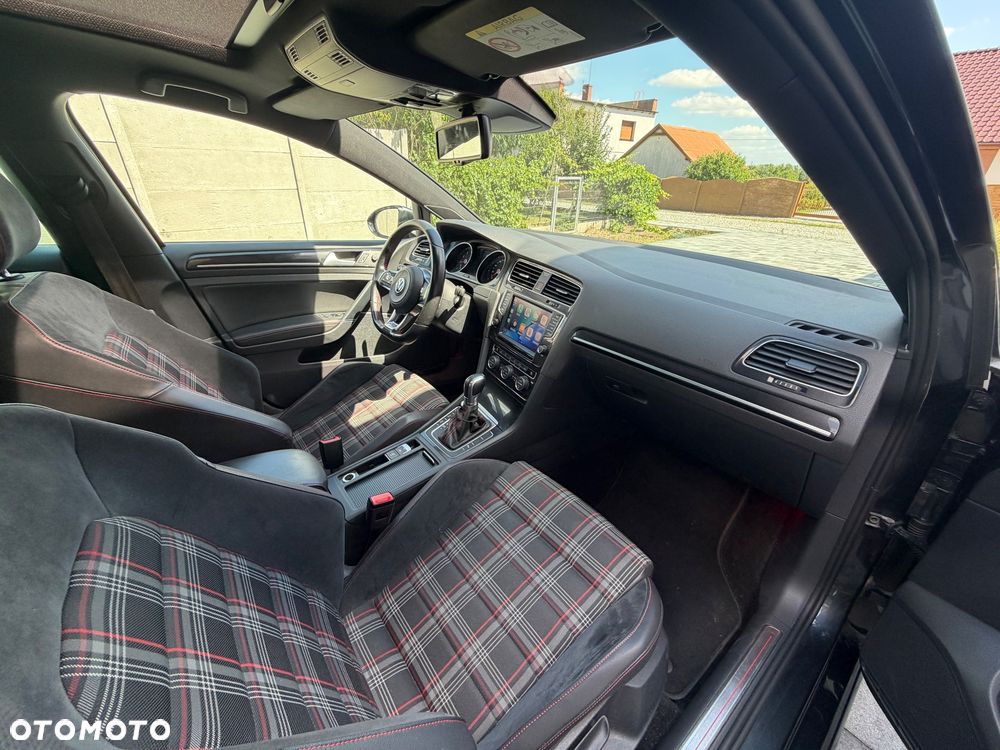Volkswagen Golf 2.0 TSI BMT GTI Performance DSG - 16
