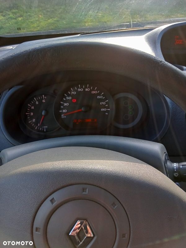 Renault Kangoo 1.6 8V Helios - 12
